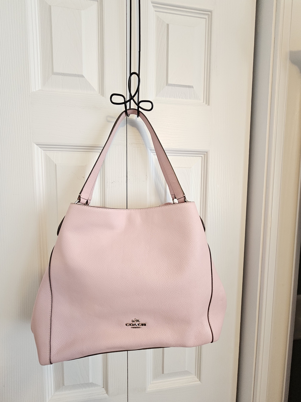 Coach Pink Pebble Leather Hobo Shoulder Bag.  Gorgeous Pebble Leather. EUC